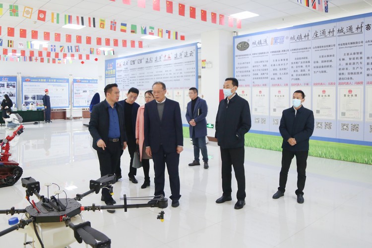 Jining University Leaders Visit China Coal Group To Discuss School-enterprise Cooperation